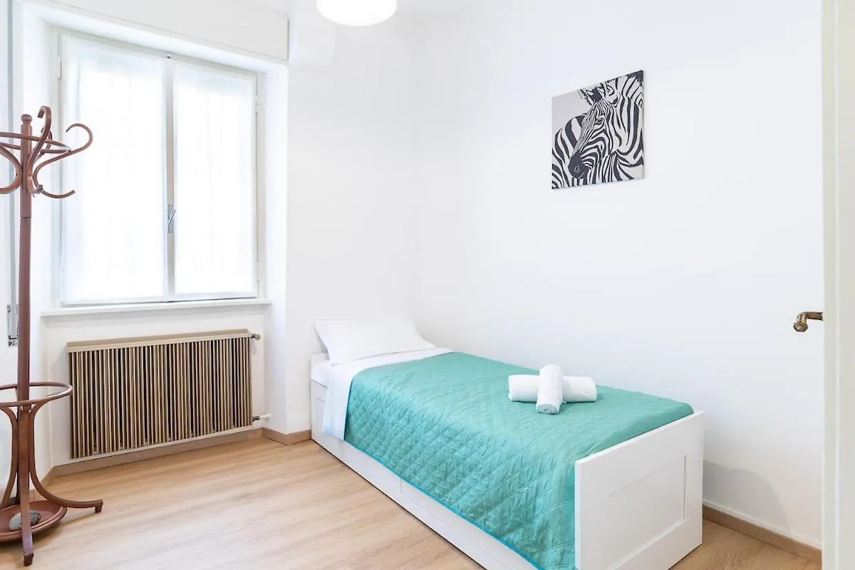 Private Parking 3Bd Apartment Near Piazza Carducci 博洛尼亚 意大利